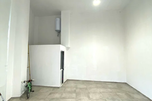 Business Property for Rent 1+1 in Tirana - 600 Euro