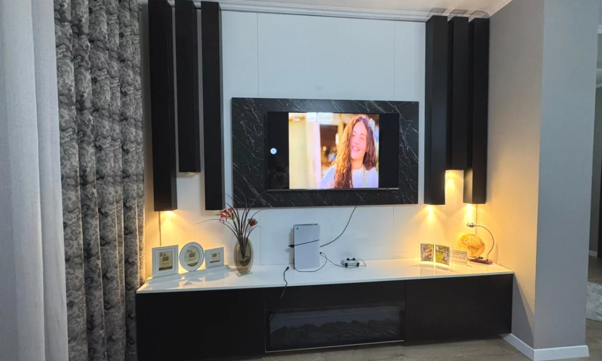 Shtepi ne shitje Apartament ne Tirane, 1+1, Mobilimi E mobiluar, Pagesa 110,000  Euro.