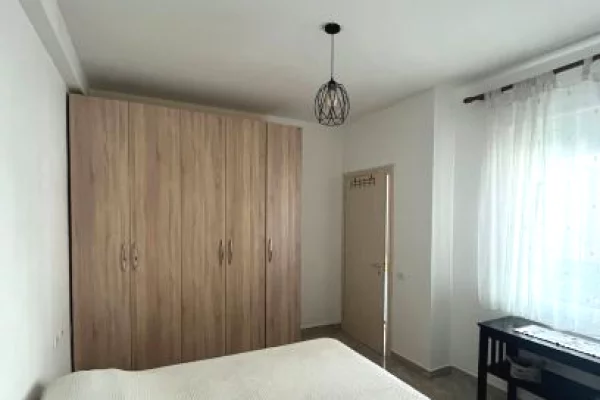 Shtepi me qera 1+1 ne Tirane - 480 Euro