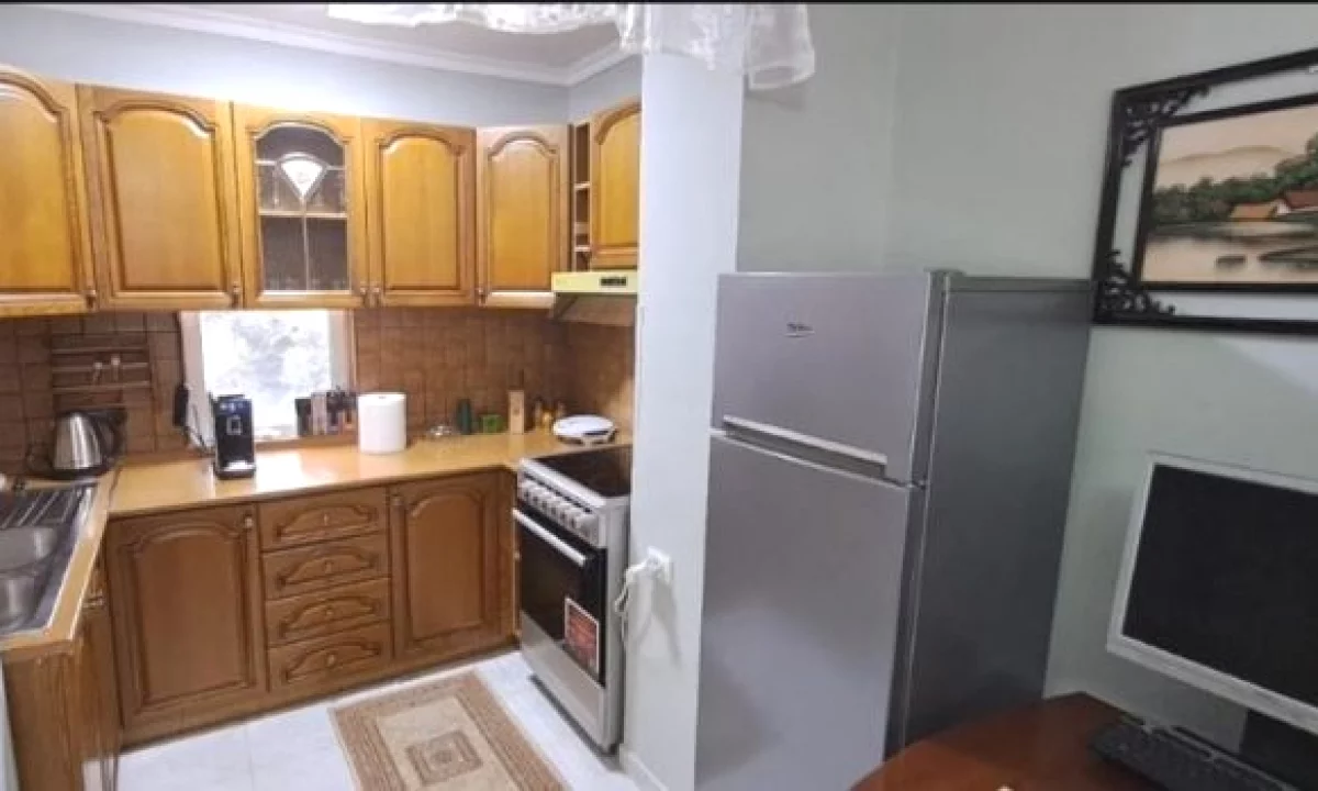 Shtepi me qera Apartament ne Tirane, 1+1, Mobilimi E mobiluar, Pagesa 350  Euro.