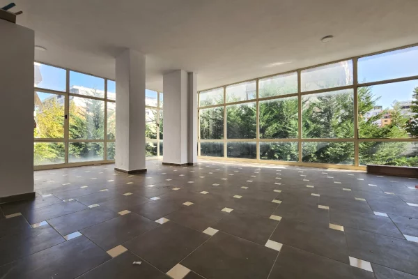Business Property in Sale 3+1 in Tirana - 107,000 Euro