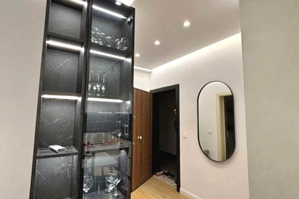 Shtepi me qera 2+1 ne Tirane - 750 Euro