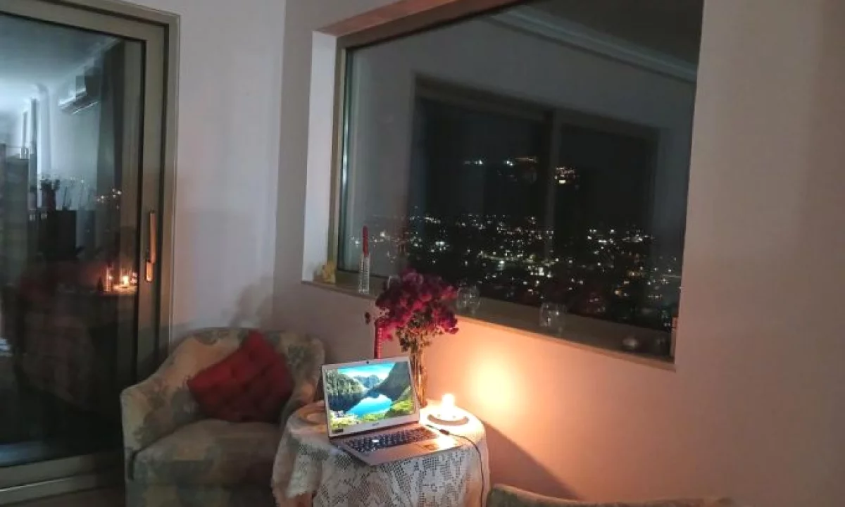 Shtepi me qera Apartament ne Tirane, 2+1, Mobilimi E mobiluar, Pagesa 550  Euro.