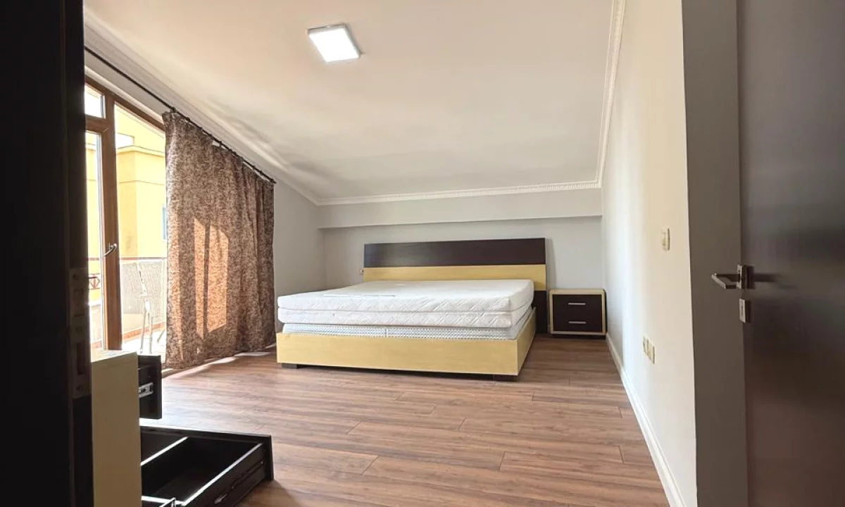 Shtepi me qera Duplex(shtepi me 2 kate) ne Tirane, 1+1, Mobilimi E mobiluar, Pagesa 550  Euro.