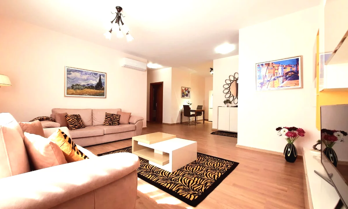 Shtepi me qera Apartament ne Tirane, 2+1, Mobilimi E mobiluar, Pagesa 900  Euro.