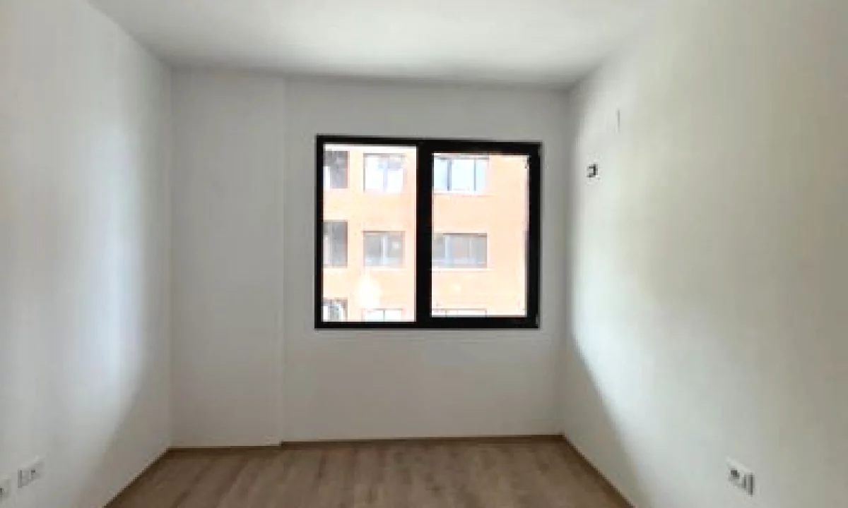 Appartamento in vendita a Tirana 2+1, Vuoto