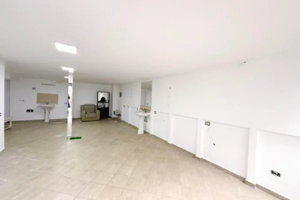 Business Property in Sale 1+1 in Tirana - 160,000 Euro
