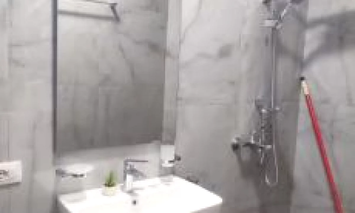 Appartamento in vendita a Tirana Garsoniere, Arredato