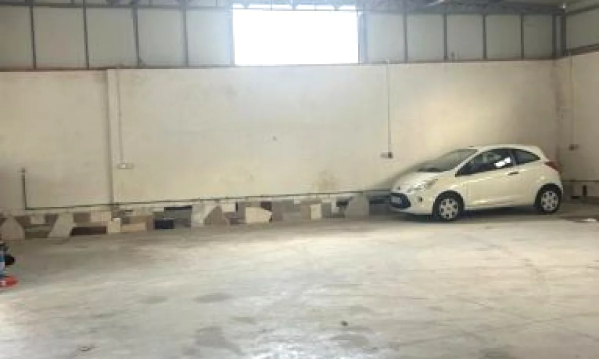 Jepet me qira ambient biznesi , magazine, ne Allias , Rruga Myslym Keta.