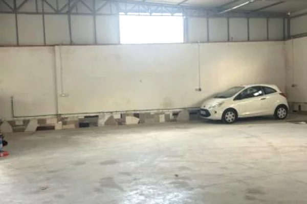 Jepet me qira ambient biznesi , magazine, ne Allias , Rruga Myslym Keta.