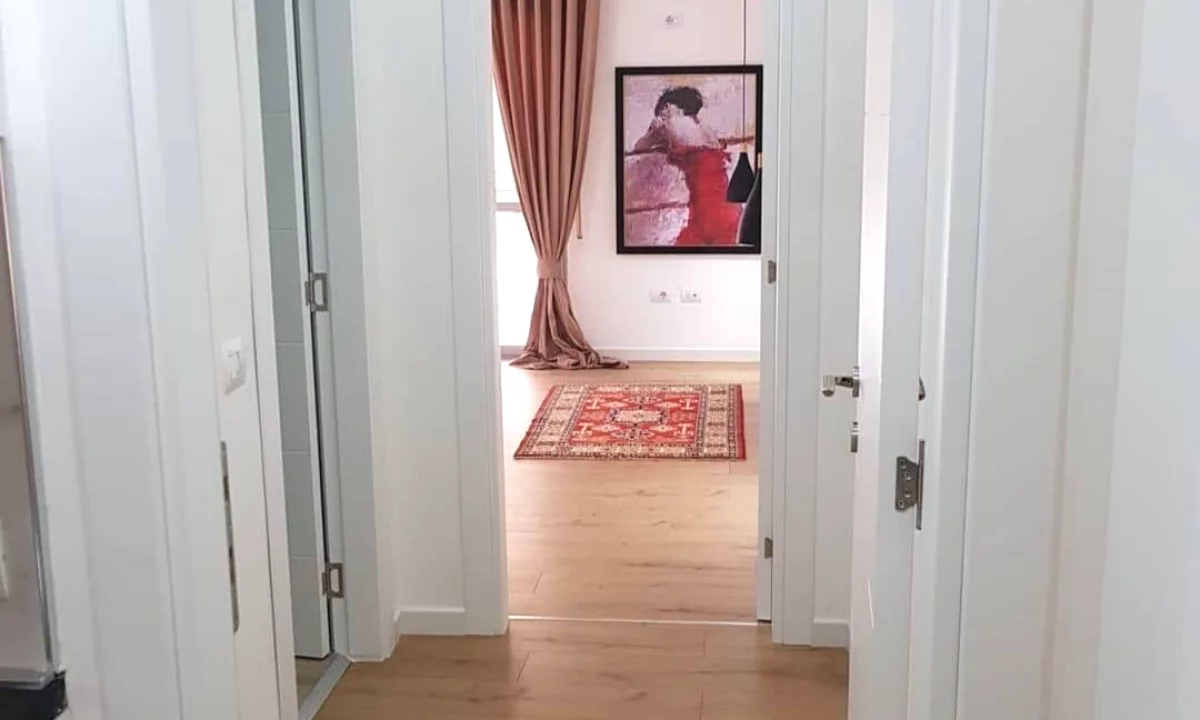 Shtepi me qera Apartament ne Tirane, 2+1, Mobilimi E mobiluar, Pagesa 800  Euro.