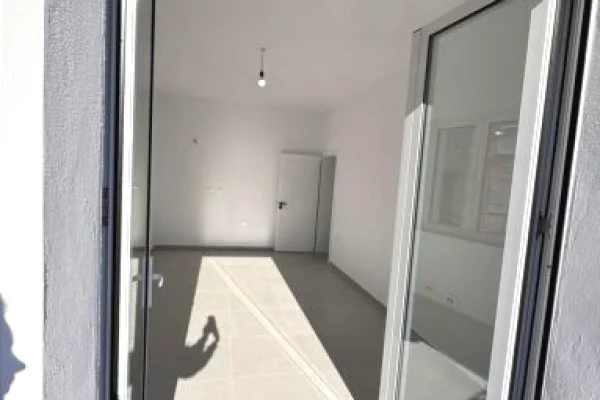 House for Rent 2+1 in Tirana - 1,000 Euro