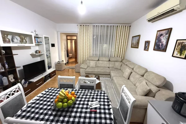 Shtepi ne shitje 5+1 ne Tirane - 300,000 Euro