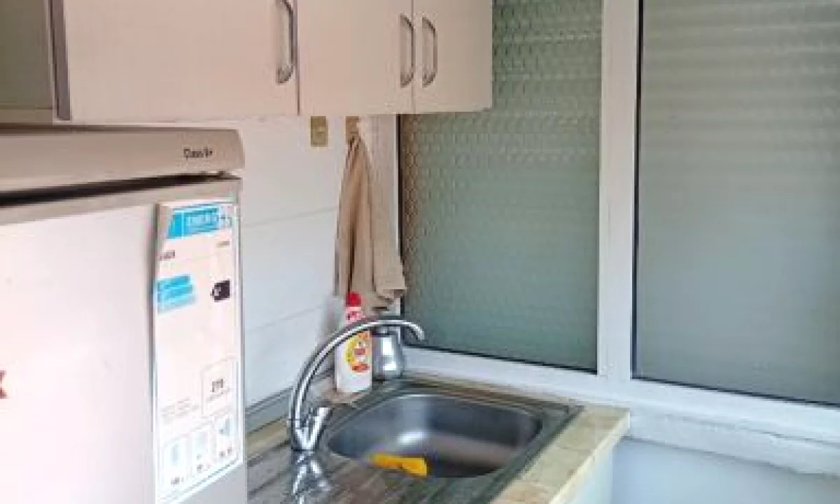 Shtepi me qera Apartament ne Tirane, Garsoniere, Mobilimi E mobiluar, Pagesa 600  Euro.