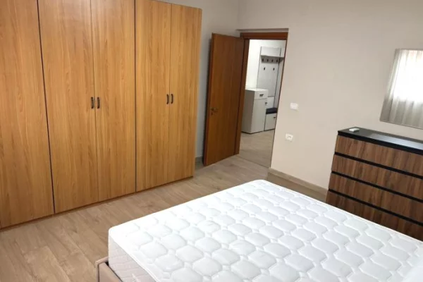 Shtepi me qera 2+1 ne Tirane - 600 Euro