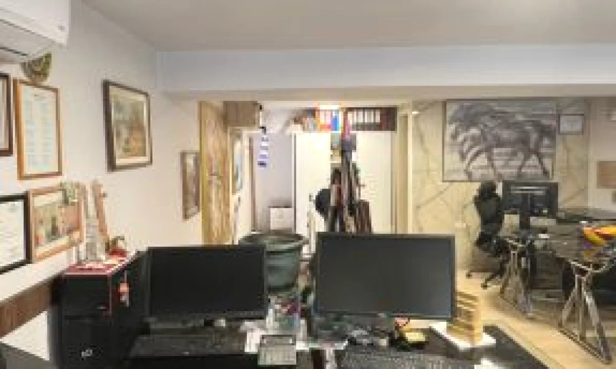 Jepet me qira Ambient Biznesi Duplex+ Post Parkimi, tek Rruga Sulejman Delvina, Stadiumi Dinamo , Sh