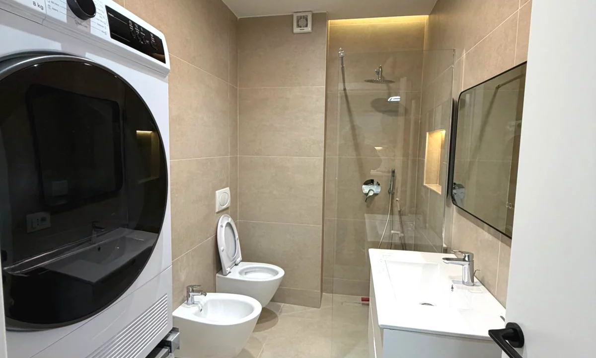 Appartamento in affitto a Tirana 1+1, Arredato