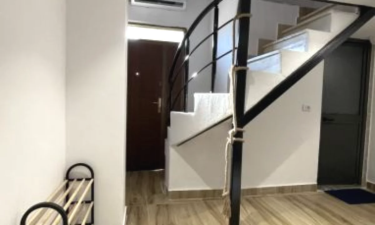 Appartamento in affitto a Tirana 1+1, Arredato