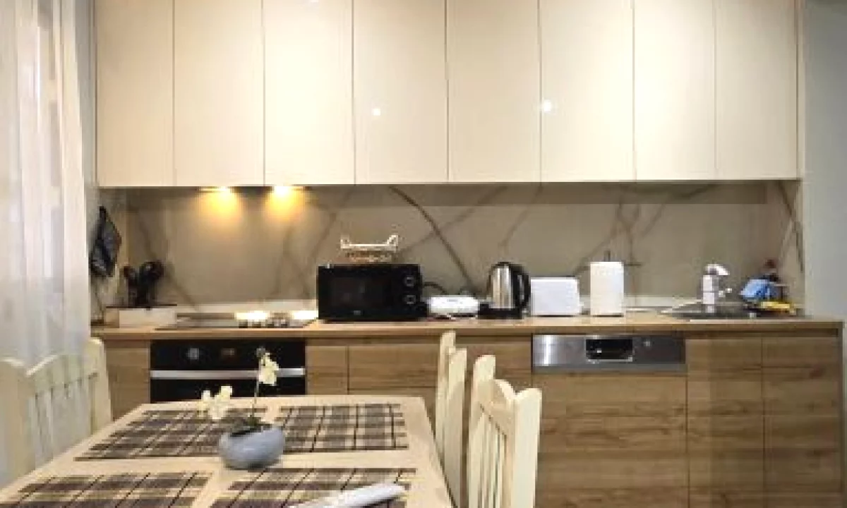 Appartamento in affitto a Tirana 1+1, Arredato