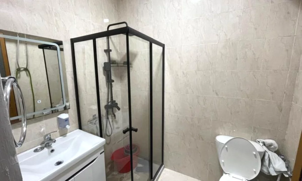 Appartamento in affitto a Tirana 2+1, Arredato