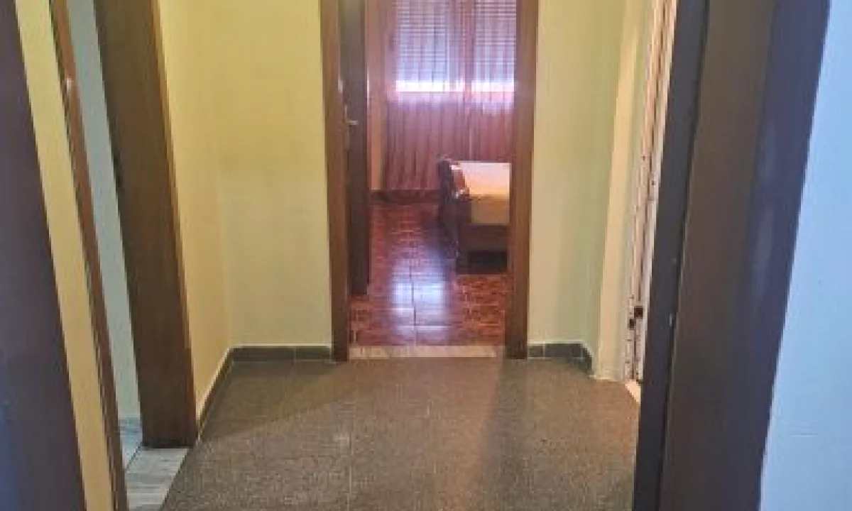 Appartamento in affitto a Tirana 1+1, Arredato