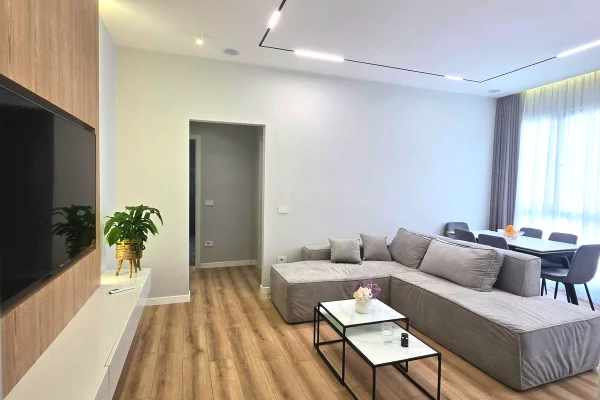 Casa in affitto 1+1 a Tirana - 1,250 Euro