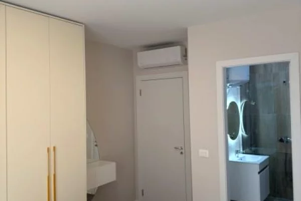 Shtepi me qera 2+1 ne Tirane - 900 Euro