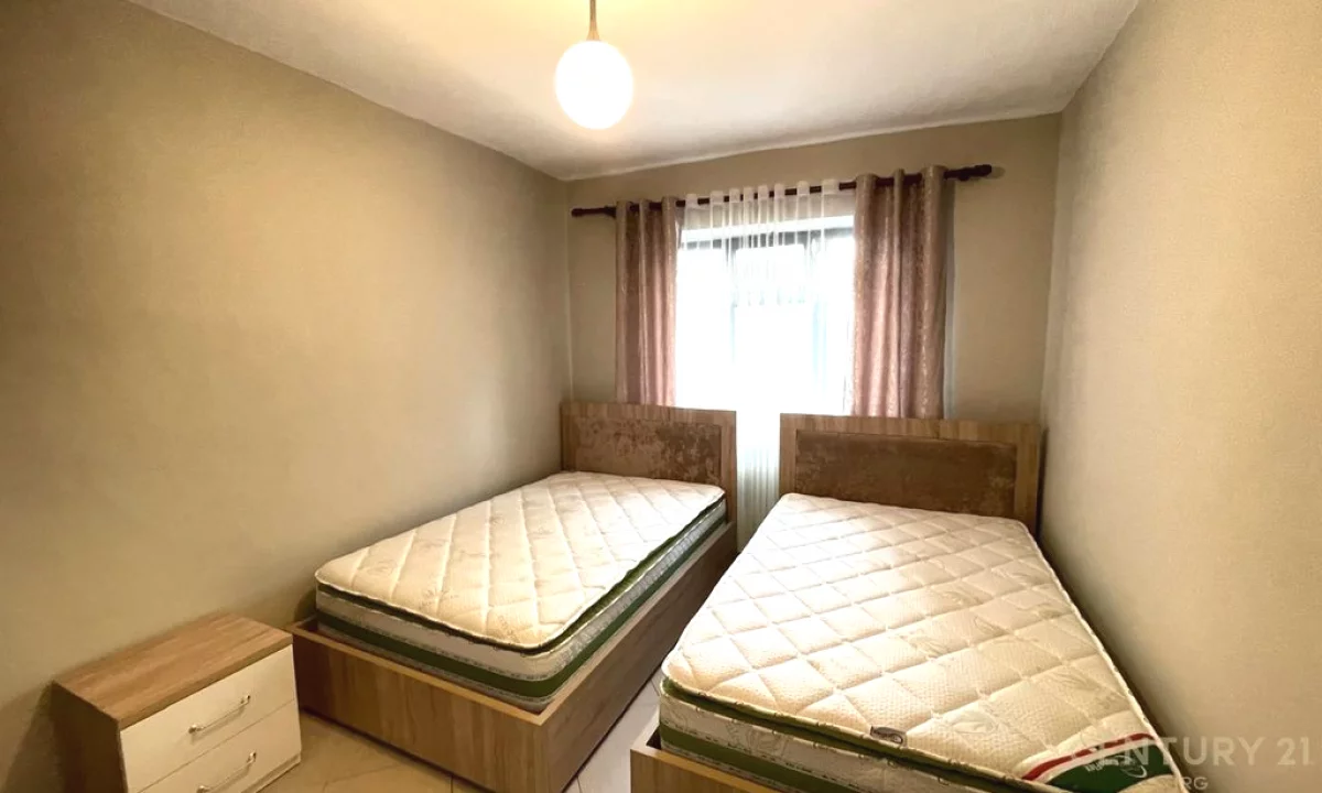 Shtepi me qera Apartament ne Tirane, 2+1, Mobilimi E mobiluar, Pagesa 500  Euro.