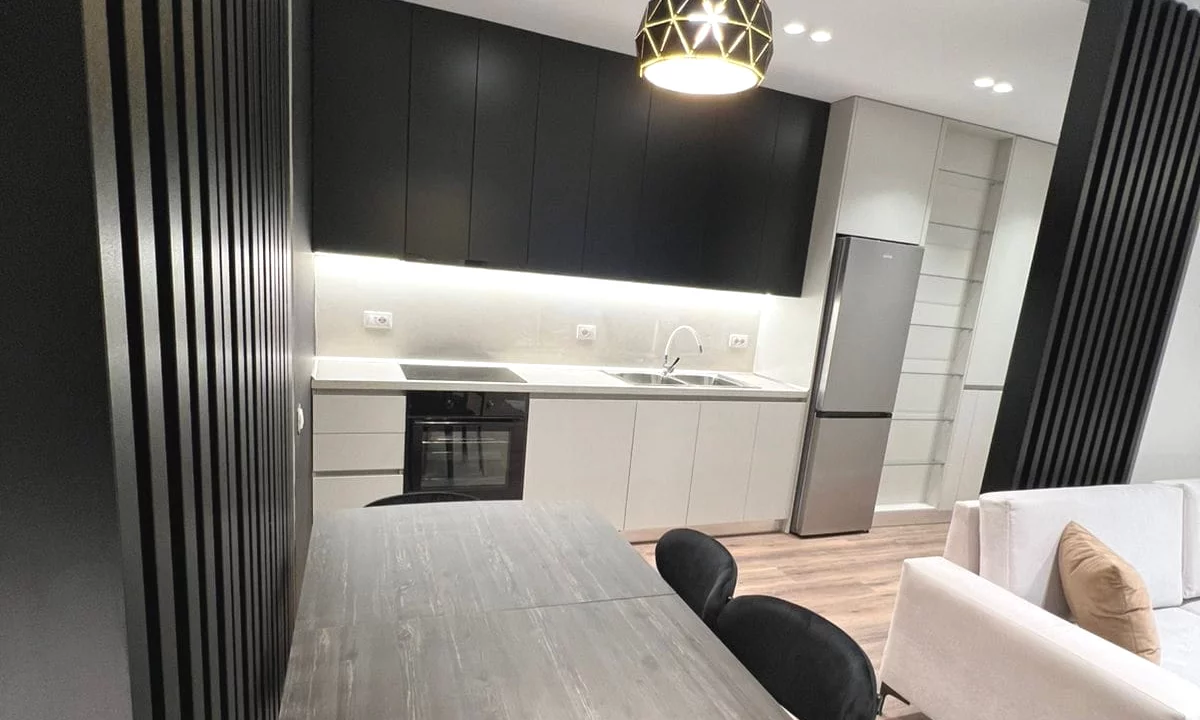 Shtepi me qera Apartament ne Tirane, 2+1, Mobilimi E mobiluar, Pagesa 700  Euro.