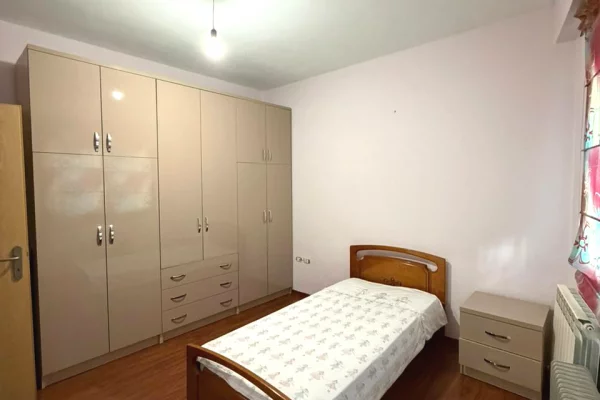 Shtepi ne shitje 3+1 ne Tirane - 175,000 Euro
