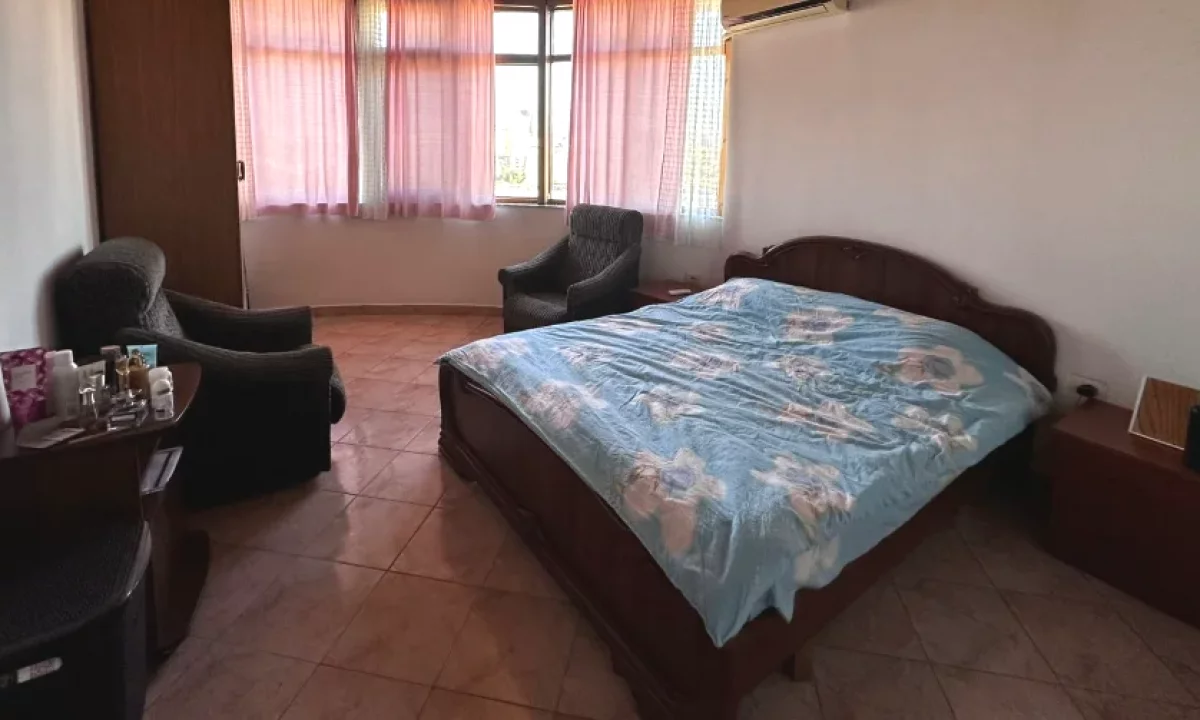 Shtepi me qera Apartament ne Tirane, 1+1, Mobilimi E mobiluar, Pagesa 400  Euro.