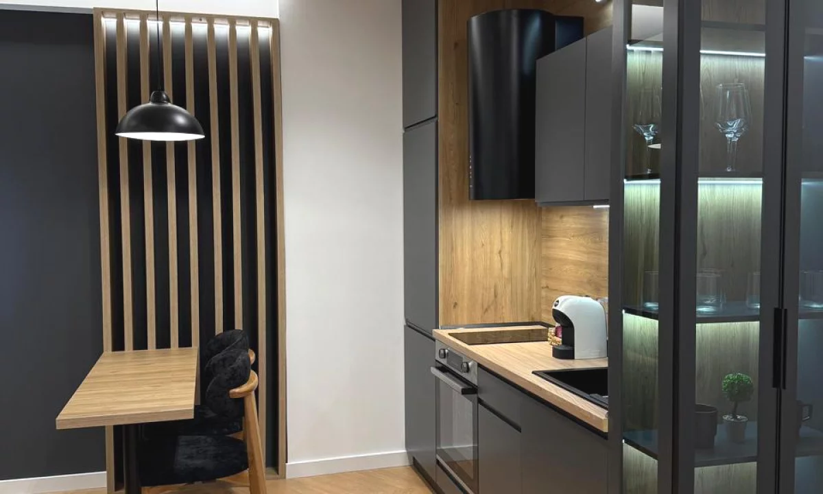 Shtepi me qera Apartament ne Tirane, 1+1, Mobilimi E mobiluar, Pagesa 850  Euro.