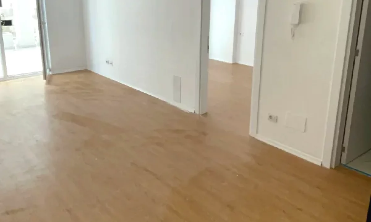 Jepet ambient biznesi me qira tek Kompleksi Univers City , QTU .