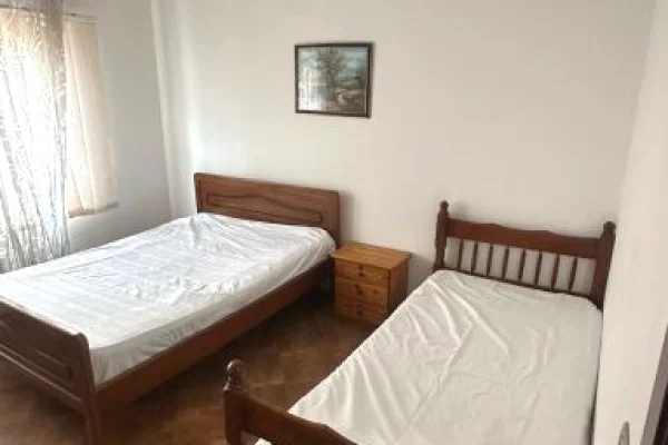Shtepi me qera 1+1 ne Tirane - 330 Euro