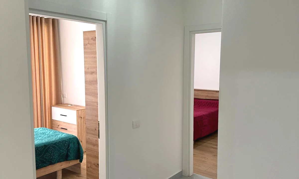 Shtepi me qera Apartament ne Tirane, 2+1, Mobilimi E mobiluar, Pagesa 550  Euro.