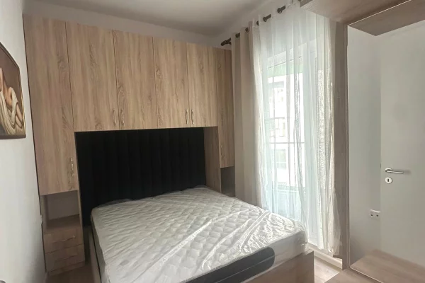 Shtepi me qera 1+1 ne Tirane - 450 Euro
