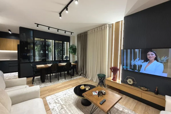 Shtepi me qera 2+1 ne Tirane - 1,100 Euro