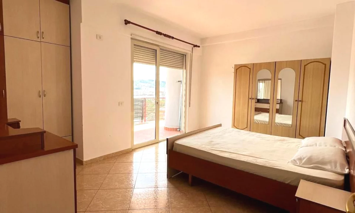 Shtepi me qera Apartament ne Tirane, 2+1, Mobilimi E mobiluar, Pagesa 650  Euro.