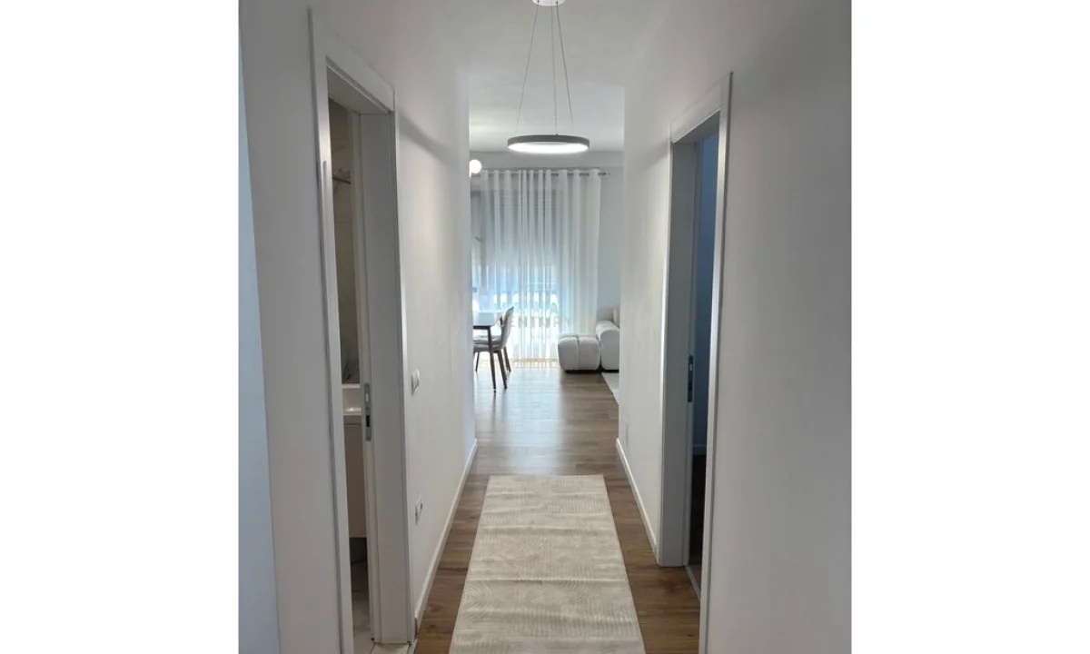 Shtepi me qera Apartament ne Tirane, 2+1, Mobilimi E mobiluar, Pagesa 700  Euro.