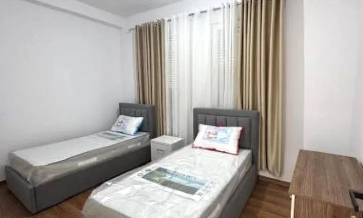 Shtepi me qera Apartament ne Tirane, 2+1, Mobilimi E mobiluar, Pagesa 550  Euro.