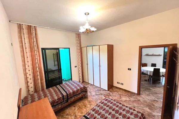 Shtepi me qera 2+1 ne Tirane - 600 Euro