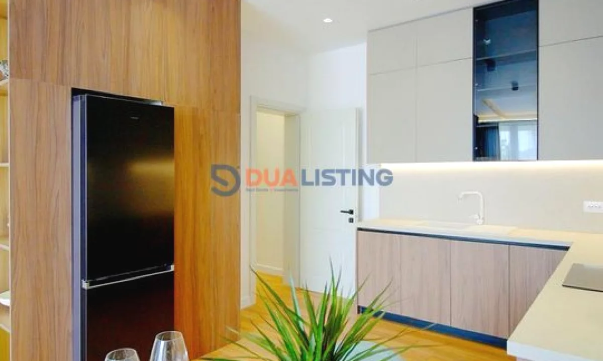 Shtepi ne shitje Apartament ne Tirane, 2+1, Mobilimi E mobiluar, Pagesa 165,000  Euro.