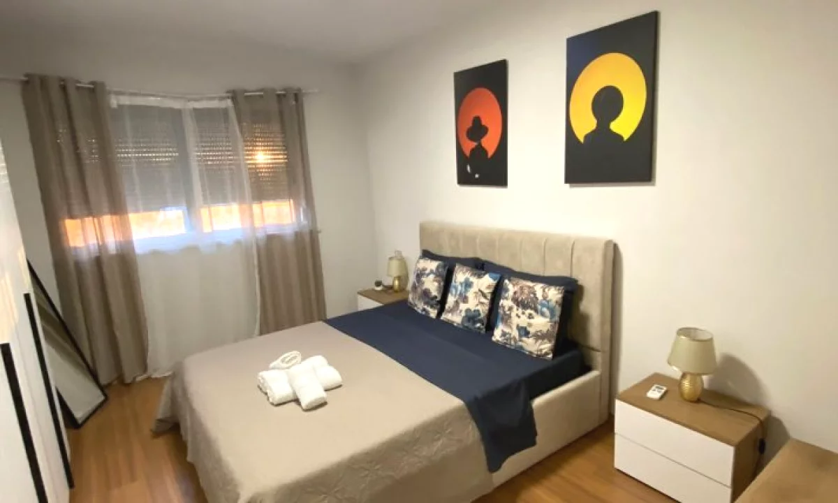 Shtepi me qera Apartament ne Tirane, 2+1, Mobilimi E mobiluar, Pagesa 600  Euro.