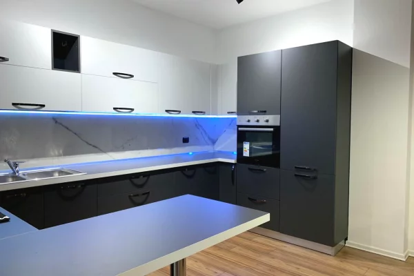 Shtepi me qera 1+1 ne Tirane - 950 Euro