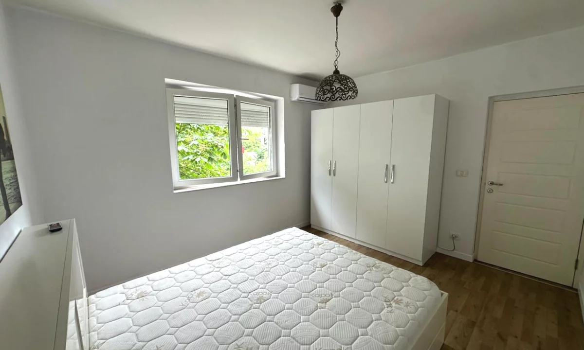 Shtepi me qera Apartament ne Tirane, 1+1, Mobilimi E mobiluar, Pagesa 620  Euro.
