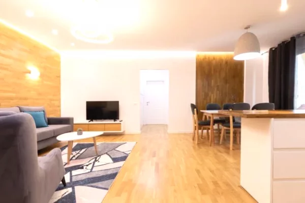 Shitet apartament 2+1+2+2 ballkone tek Zogu i Zi , prane Kryqit te Kuq , Rruga Don Bosko , Laprake .