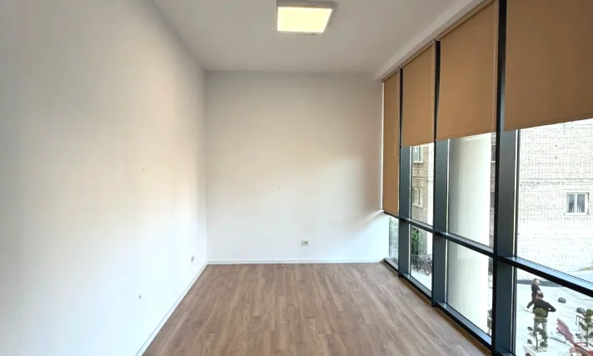Jepet zyre 30m2 bruto, 21m2 neto tek Golden Tower, Rruga Mine Peza , Zogu i Zi , Rruga e Durresit .