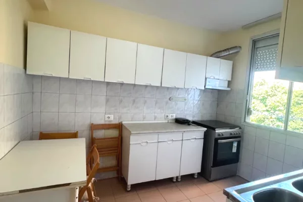 Shtepi me qera 1+1 ne Tirane - 500 Euro
