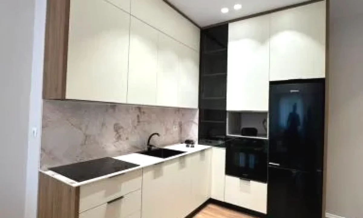 Shtepi ne shitje Apartament ne Tirane, 1+1, Mobilimi E mobiluar, Pagesa 138,000  Euro.