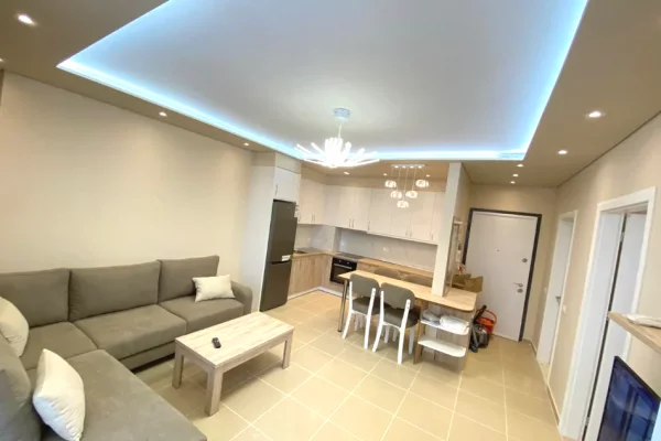 Shitet apartament 1+1 tek Ish Fusha e Aviacionit .